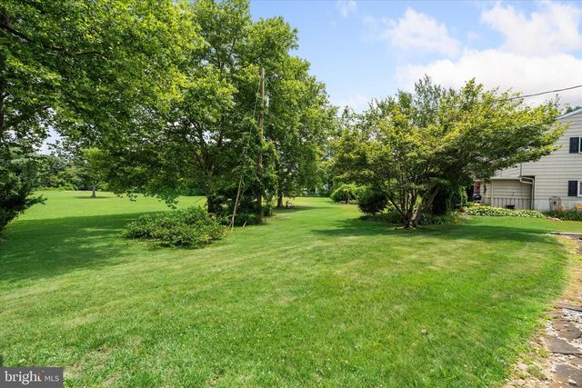 37 MARTA DR, Wilmington, DE 19808