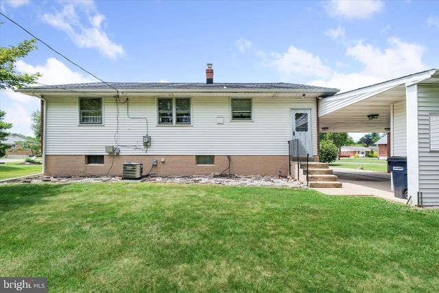 37 MARTA DR, Wilmington, DE 19808