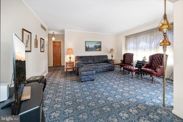 37 MARTA DR, Wilmington, DE 19808