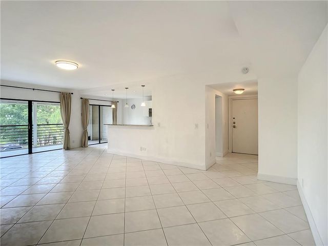 6342 Longboat Ln 404, Boca Raton, FL 33433