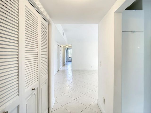 6342 Longboat Ln 404, Boca Raton, FL 33433