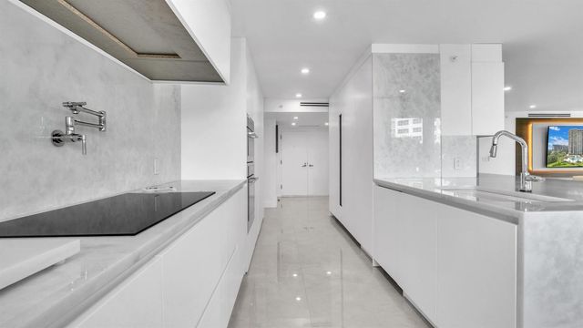 901 E CAMINO REAL 2A, Boca Raton, FL 33432