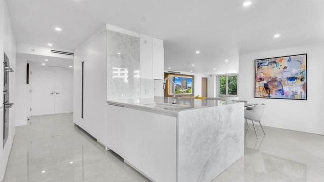 901 E CAMINO REAL 2A, Boca Raton, FL 33432