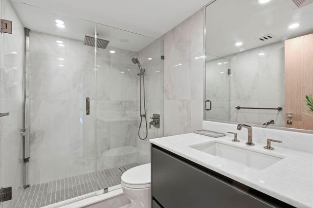 901 E CAMINO REAL 2A, Boca Raton, FL 33432