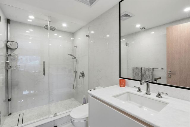 901 E CAMINO REAL 2A, Boca Raton, FL 33432