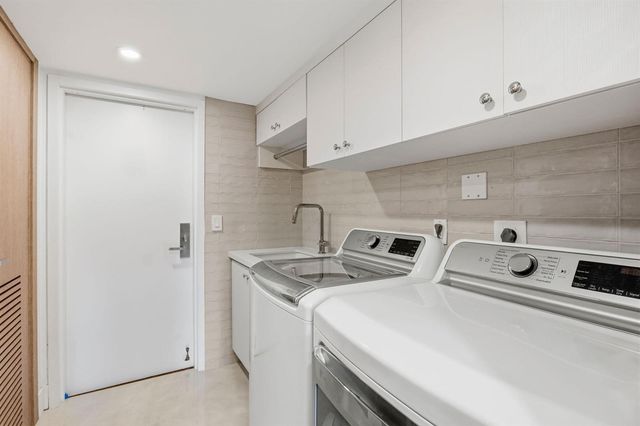 901 E CAMINO REAL 2A, Boca Raton, FL 33432