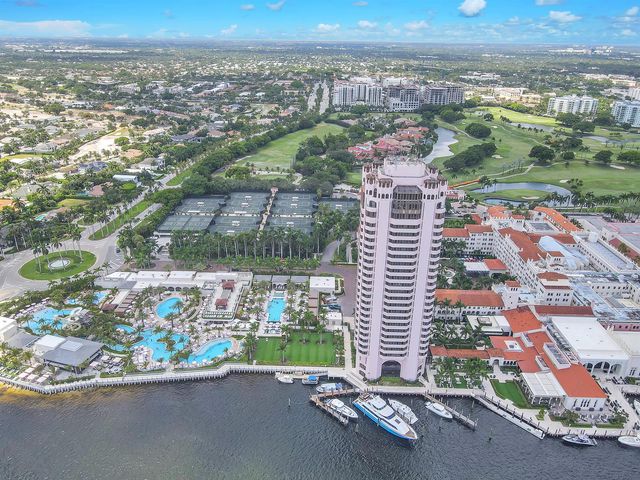 901 E CAMINO REAL 2A, Boca Raton, FL 33432