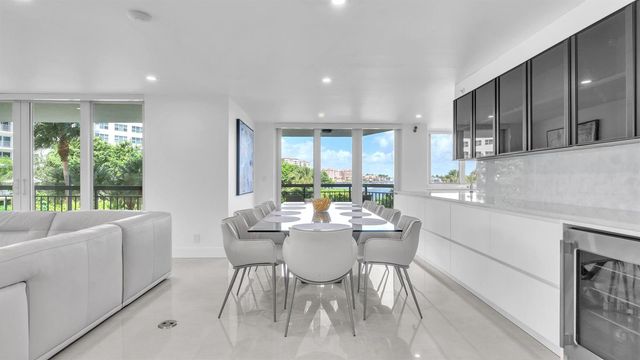 901 E CAMINO REAL 2A, Boca Raton, FL 33432
