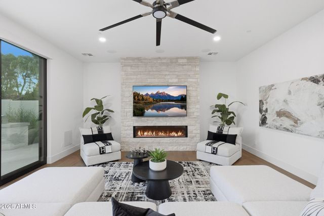 10318 N 99TH Street, Scottsdale, AZ 85258