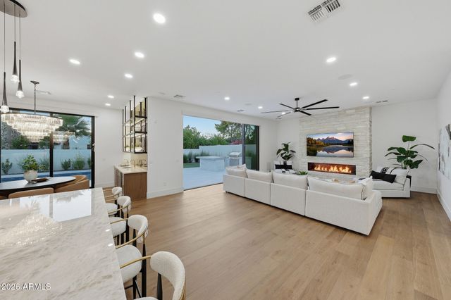 10318 N 99TH Street, Scottsdale, AZ 85258