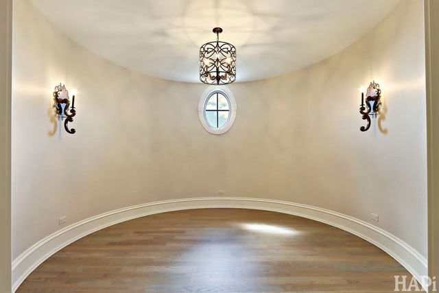 18 Enclave Court, South Barrington, IL 60010