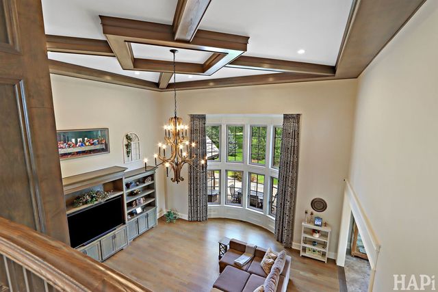 18 Enclave Court, South Barrington, IL 60010