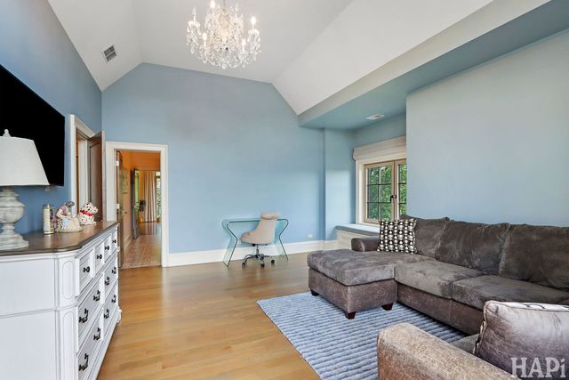 18 Enclave Court, South Barrington, IL 60010