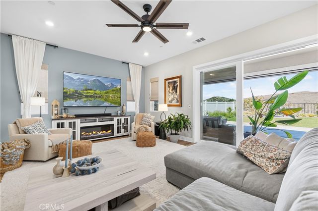 29599 Paseo Guijarro, Valencia, CA 91354