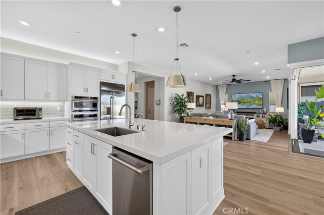 29599 Paseo Guijarro, Valencia, CA 91354