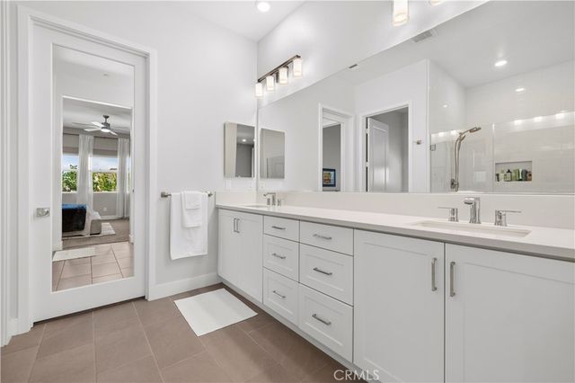 29599 Paseo Guijarro, Valencia, CA 91354