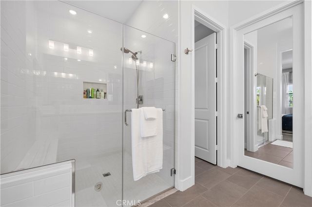 29599 Paseo Guijarro, Valencia, CA 91354