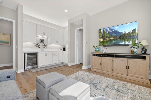 29599 Paseo Guijarro, Valencia, CA 91354