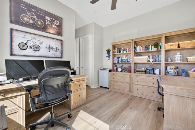 29599 Paseo Guijarro, Valencia, CA 91354