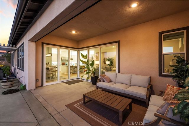 29599 Paseo Guijarro, Valencia, CA 91354
