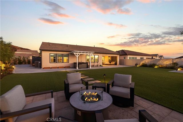 29599 Paseo Guijarro, Valencia, CA 91354
