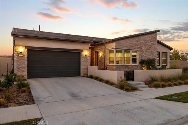 29599 Paseo Guijarro, Valencia, CA 91354