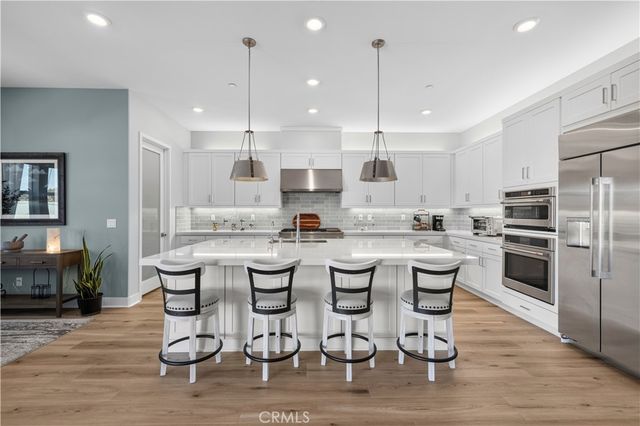 29599 Paseo Guijarro, Valencia, CA 91354