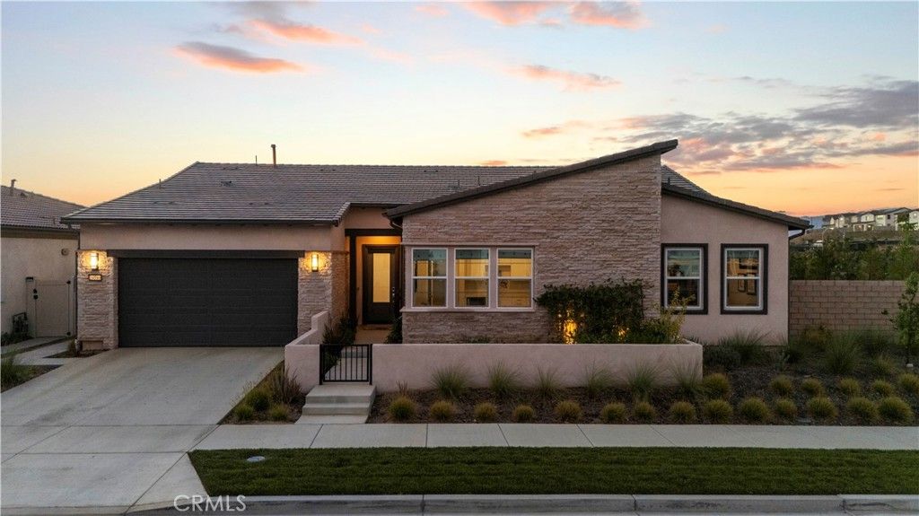 29599 Paseo Guijarro, Valencia, CA 91354