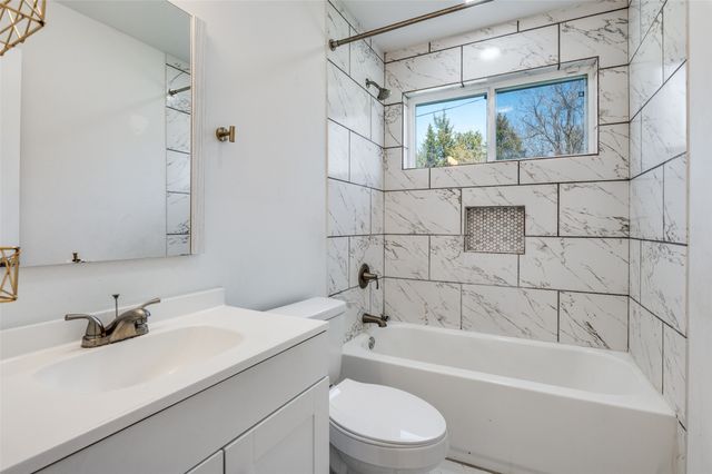 6028 Golden Gate Circle, Dallas, TX 75241