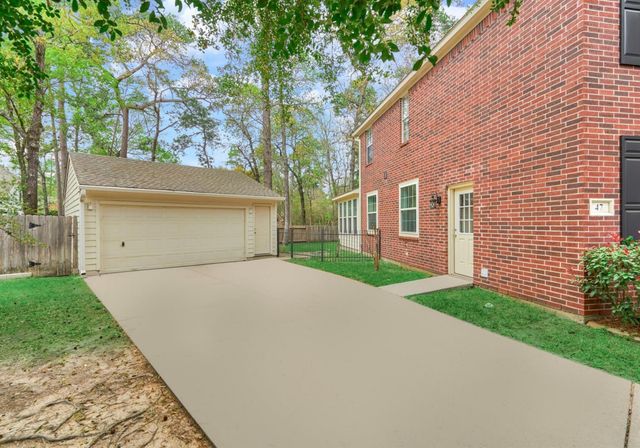 47 Firethorn Place, The Woodlands, TX 77382