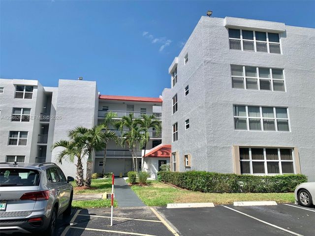 9411 Evergreen Pl 303, Davie, FL 33324