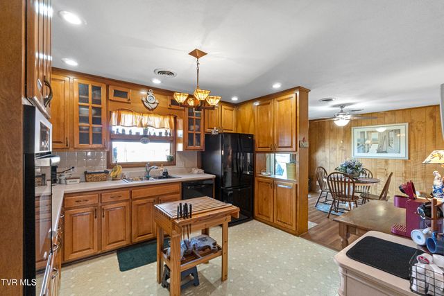 440 Walkertown Road, Afton, TN 37616