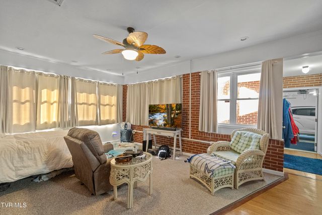 440 Walkertown Road, Afton, TN 37616