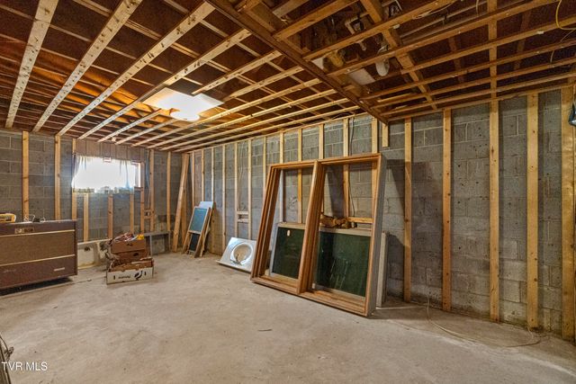 440 Walkertown Road, Afton, TN 37616