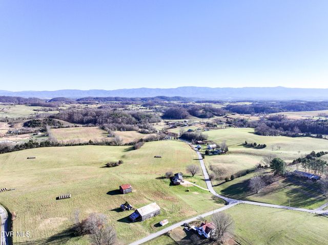 440 Walkertown Road, Afton, TN 37616