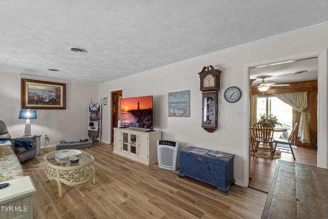 440 Walkertown Road, Afton, TN 37616