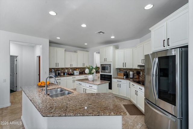 10933 E RENFIELD Avenue, Mesa, AZ 85212