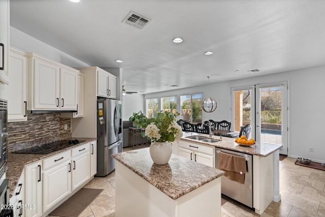 10933 E RENFIELD Avenue, Mesa, AZ 85212