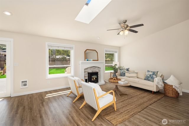 15012 132nd Avenue SE, Renton, WA 98058
