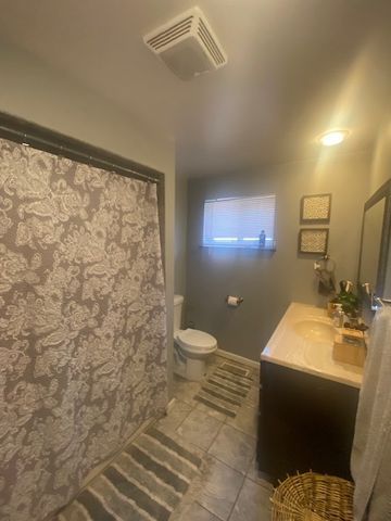 9254 S Parnell Avenue, Chicago, IL 60620