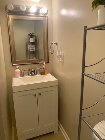 9254 S Parnell Avenue, Chicago, IL 60620