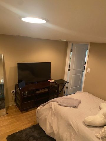 9254 S Parnell Avenue, Chicago, IL 60620