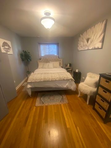 9254 S Parnell Avenue, Chicago, IL 60620