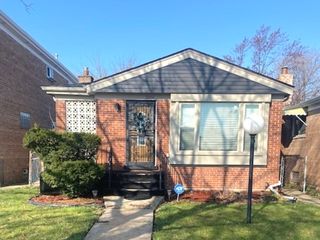 9254 S Parnell Avenue, Chicago, IL 60620
