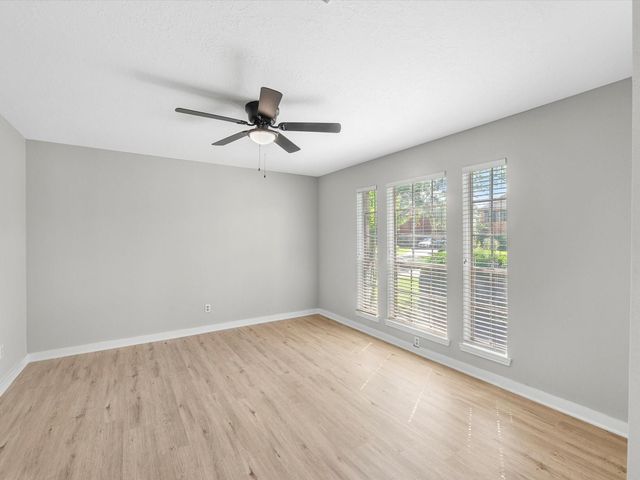 1227 Lake Estates Court, Sugar Land, TX 77498