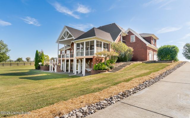 361 Webb Rd, Simpsonville, KY 40067