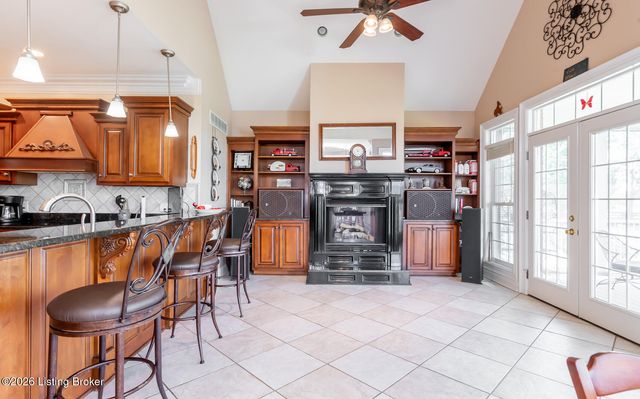 361 Webb Rd, Simpsonville, KY 40067