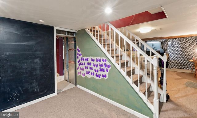 5 WHITMAN TER, Blackwood, NJ 08012