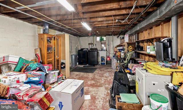 5 WHITMAN TER, Blackwood, NJ 08012