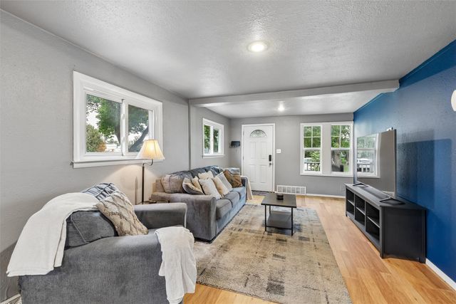 123 7th Street, West Des Moines, IA 50265